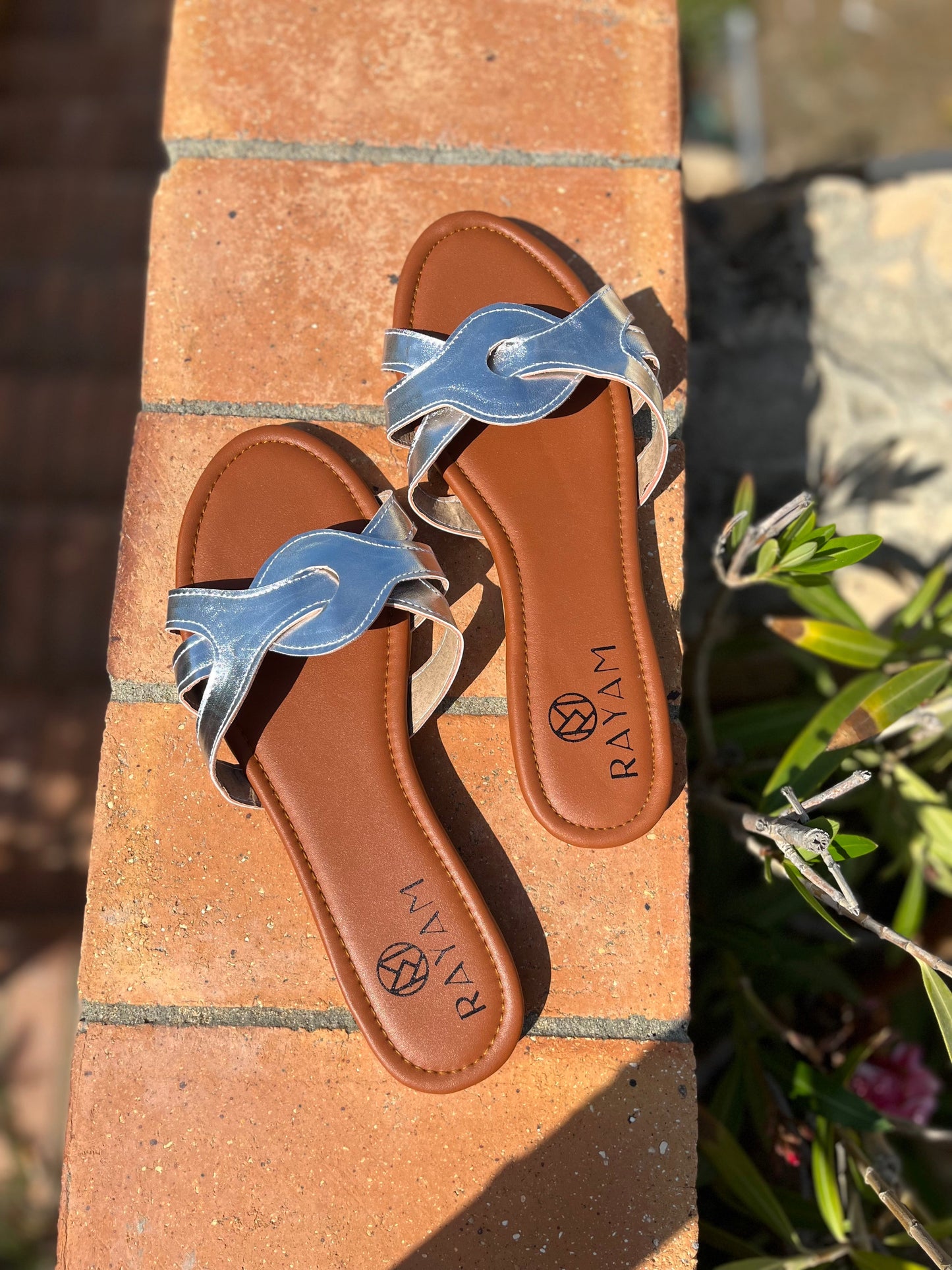 Knotted Slides