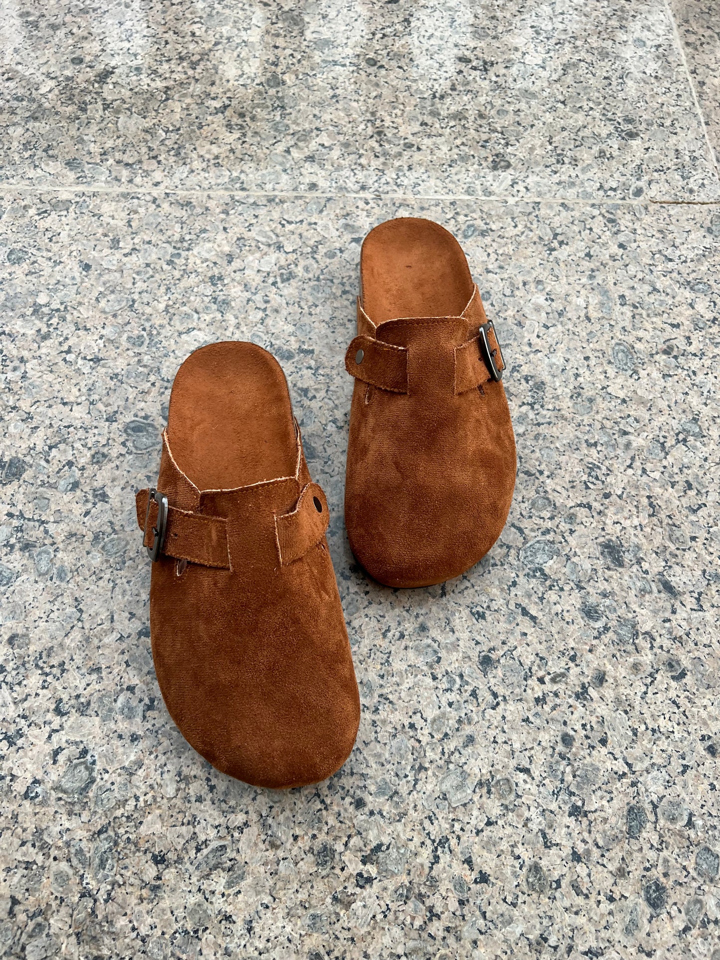 Camel Clogs