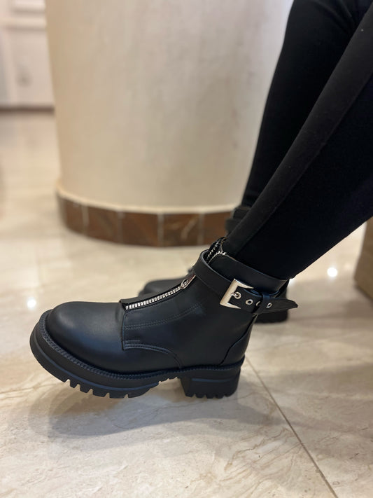 Black Jeva Boots